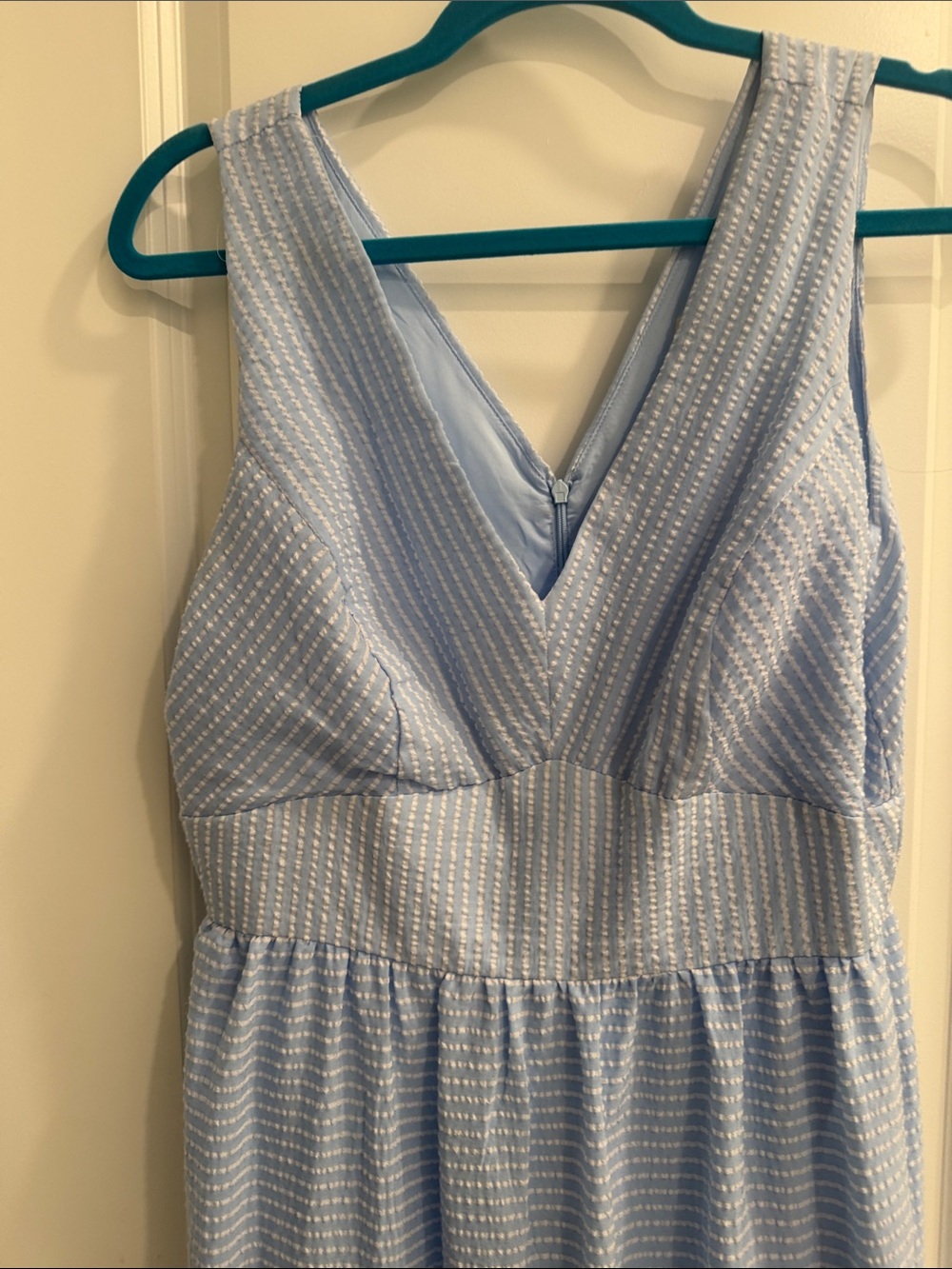 Taylor seersucker blue and white maxi dress - Picture 8 of 12